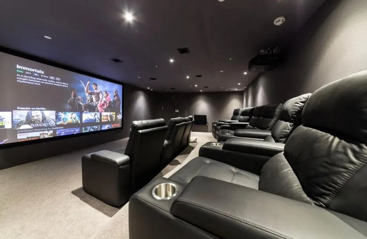 Luxurious Modern Canary Wharf Apt - London Views