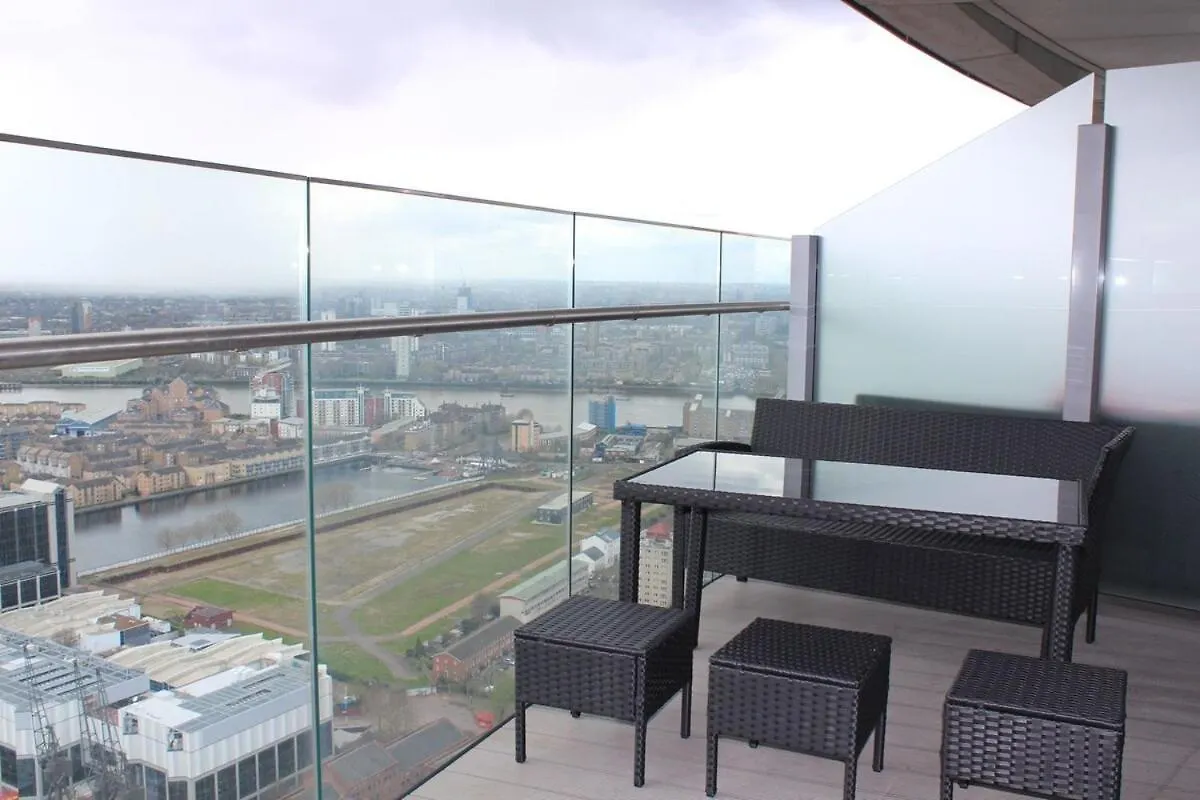 Apartment Luxurious Modern Canary Wharf Apt - London Views United Kingdom